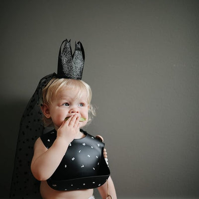 mushie Silicone Baby Bib Adjustable Fit Waterproof Bibs (Numbers Black)